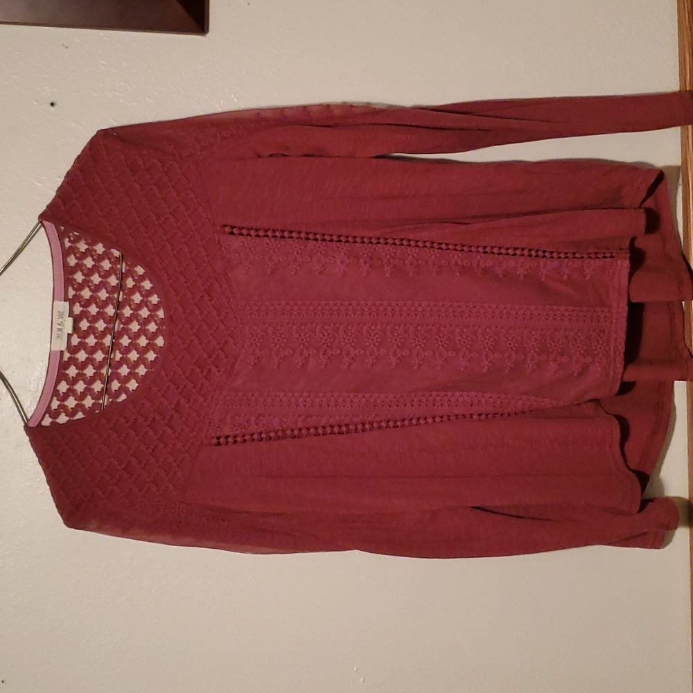 Taylor & Sage blouse